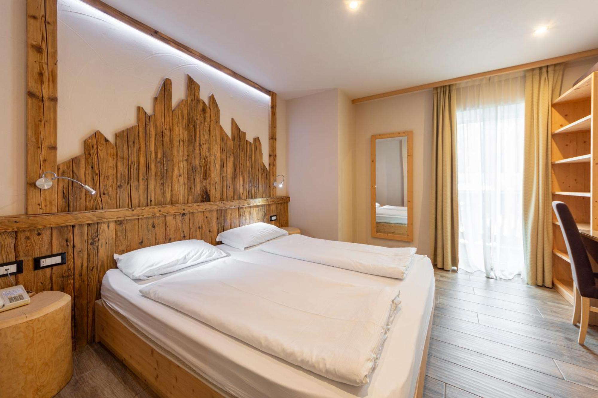 Park Hotel Avisio Сорага Екстер'єр фото